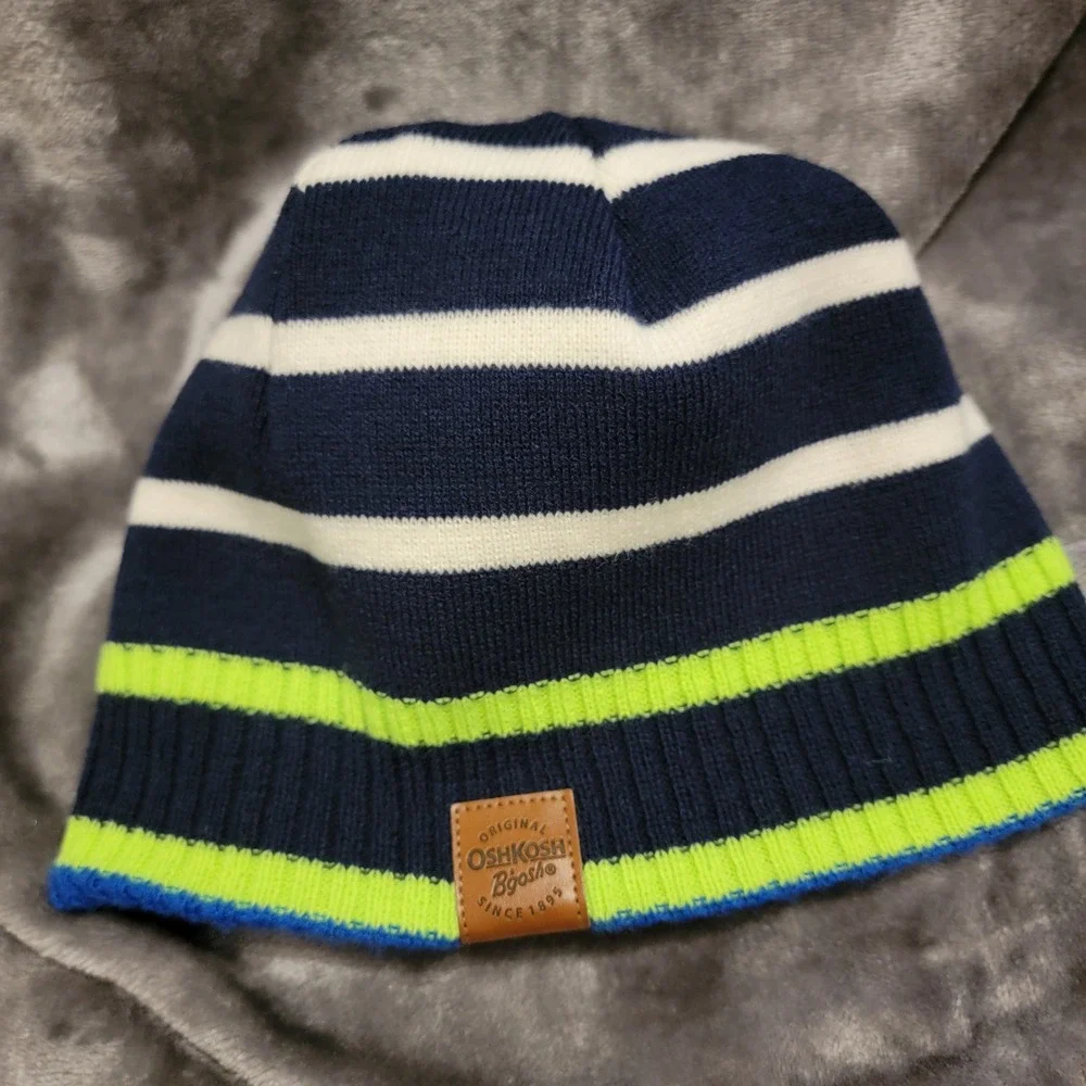 OshKosh Beanie Kids 8-14 Blue Grey Excellent Reversible Dinosaur & Isle Stripe